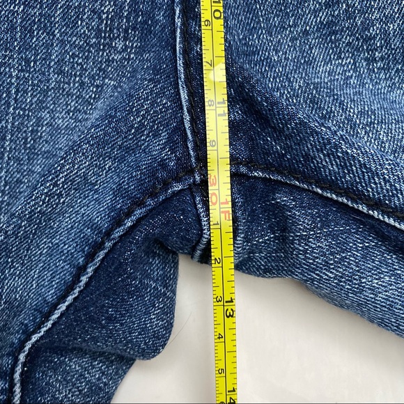 Denim shorts size 36 - jean shorts - unique pockets - jorts - Picture 4 of 6